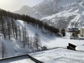 Cervinia Ski In Ski Out - Spacious Apartment